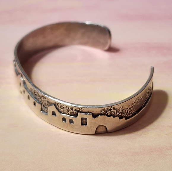 Native American Pueblo Storyteller Sterling Bracelet - Picture 3 of 7
